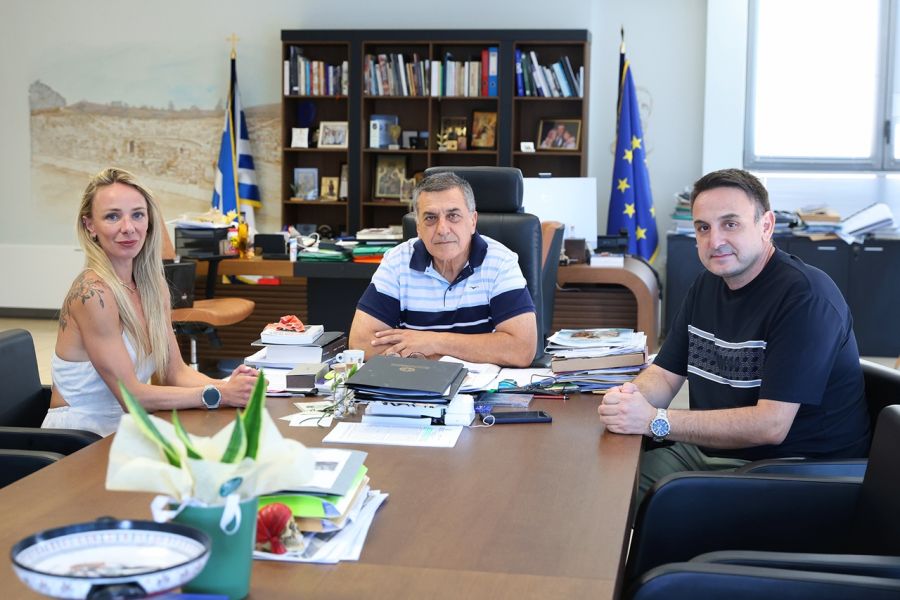Ο Περιφερειάρχης Θεσσαλίας υποδέχθηκε την Καρδιτσιώτισσα πρωταθλήτρια βάδην Αντιγόνη Ντρισμπιώτη