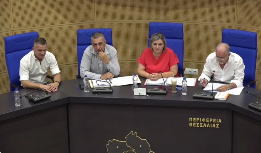 Ένταση και βαριές εκφράσεις στο Περιφερειακό Συμβούλιο Θεσσαλίας μεταξύ του Δημ. Κουρέτα και του Κ. Αγοραστού