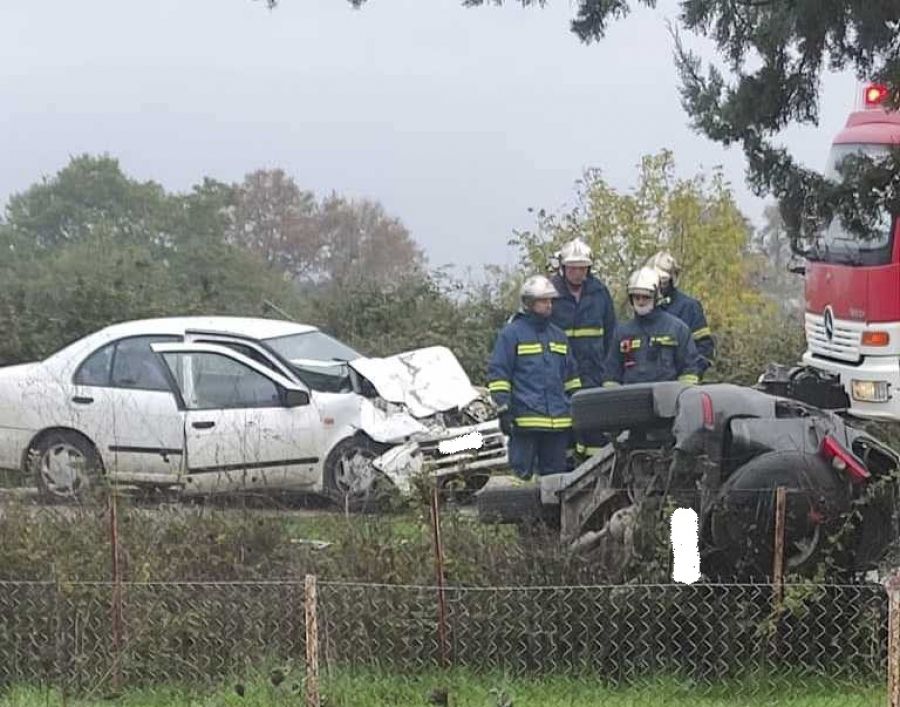 Τροχαίο με τραυματίες στα Μεγάλα Καλύβια Τρικάλων