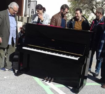 Ευχαριστήριο για τη δωρεά πιάνου στο Δημοτικό Ωδείο του Δήμου Μουζακίου