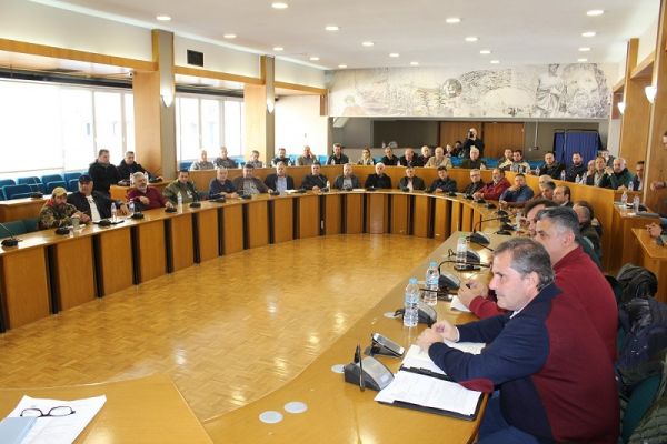 Σύσκεψη με τους ΤΟΕΒ και ΓΟΕΒ της Θεσσαλίας για το Περιβαλλοντικό Τέλος Άρδευσης συγκάλεσε ο Περιφερειάρχης