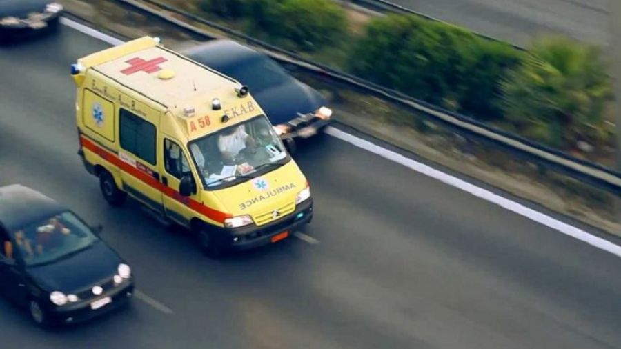 Δύο τροχαία με ένα νεκρό και έξι τραυματίες έξω από τη Λάρισα