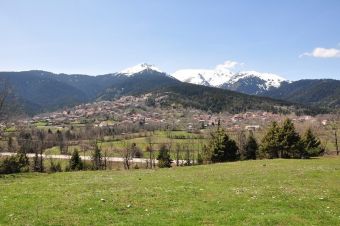 Υπεγράφη η σύμβαση για την αποκατάσταση υποδομών σε Κερασιά και Κρυονέρι του Δήμου Λίμνης Πλαστήρα
