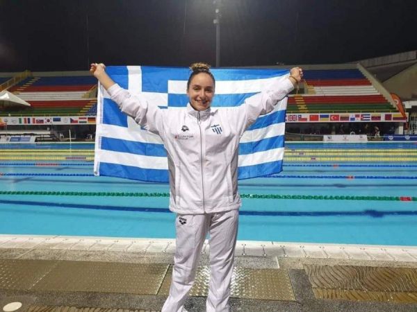 Συγχαρητήριο μήνυμα του Κ. Αγοραστού για την παγκόσμια διάκριση της Λαρισαίας κολυμβήτριας, Αθανασίας Καρατσιβή