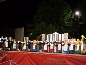 &quot;Άρωμα&quot; Ελλάδας στην προτελευταία βραδιά της 54ης Διεθνούς Γιορτής Πολιτισμού Καραϊσκάκεια