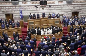 Πραγματοποιήθηκε την Τετάρτη (17/7) η ορκομωσία των Βουλευτών της Βουλής των Ελλήνων (+Φώτο +Βίντεο)