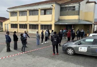Άλλα 14 θετικά κρούσματα στον οικισμό των Ρομά στους Σοφάδες - "Καθαρή" η Ματαράγκα