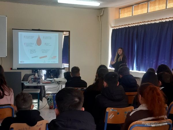 "Ευαισθητοποίηση και ενημέρωση για την υγεία και υγιεινή της έμμηνου ρύσης" στο 1ο Γυμνάσιο Μουζακίου
