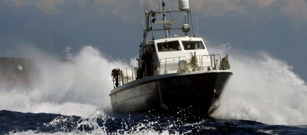 Eυρεία επιχείρηση διάσωσης ναυαγών στη θαλάσσια περιοχή νότια της Φολέγανδρου