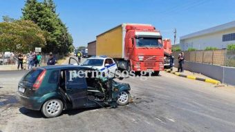 Ένας νεκρός και δύο τραυματίες σε τροχαίο έξω από τη Θήβα (+Φωτο)