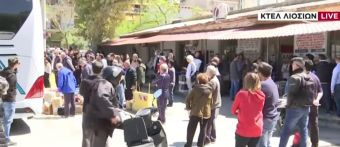 &quot;Ουρά&quot; οι Καρδιτσιώτες στα ΚΤΕΛ της Λιοσίων για να παραλάβουν το πακέτο από το χωριό (+Βίντεο)