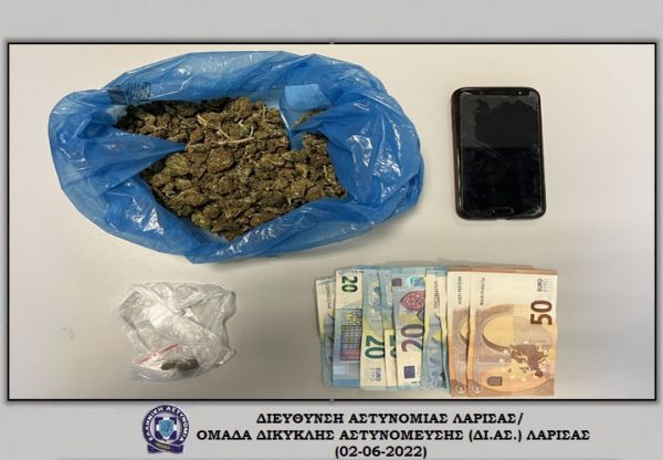 Σύλληψη άνδρα στη Λάρισα με περισσότερα από 100 γρ. κάνναβης
