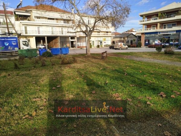 Σε εξέλιξη οι κοπές χόρτων από την υπηρεσία Πρασίνου στο Δήμο Καρδίτσας