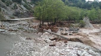 Αργιθέα: Διανοίξεις χωμάτινων διόδων με μισθωμένα από την Π.Ε. Καρδίτσας μηχανήματα