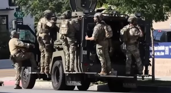 Η.Π.Α.: Νεκρός 41χρονος βετεράνος του αμερικανικού στρατού, που είχε πάρει ομήρους μέσα σε τράπεζα