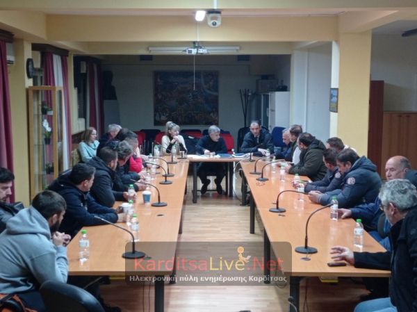 Συνάντηση των αγροτών του "μπλόκου" με τον Περιφερειάρχη και τους Αντιπεριφερειάρχες (+Φωτο +Βίντεο)