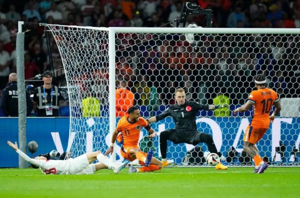 Euro 2024: Με ανατροπή επί της Τουρκίας προκρίθηκε στα ημιτελικά η Ολλανδία
