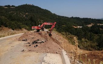 Ξεκίνησαν οι εργασίες αποκατάστασης του οδικού κυκλώματος της λίμνης Πλαστήρα στο ύψος του Νεοχωρίου