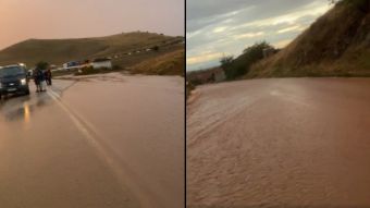 Με προβλήματα η κυκλοφορία οχημάτων στο δρόμο Καρδίτσας - Λάρισας λόγω βροχής, στο ύψος της Συκεώνας (+Φώτο)