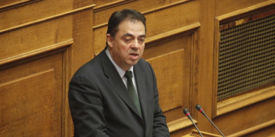 Ερώτηση στη Βουλή σχετικά με τη μη καταβολή του θεσμοθετημένου ανταποδοτικού τέλους Αιολικών Πάρκων σε οικιακούς καταναλωτές