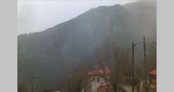 Ξεκίνησαν και πάλι οι χιονοπτώσεις στα ορεινά της Καρδίτσας (+Βίντεο)