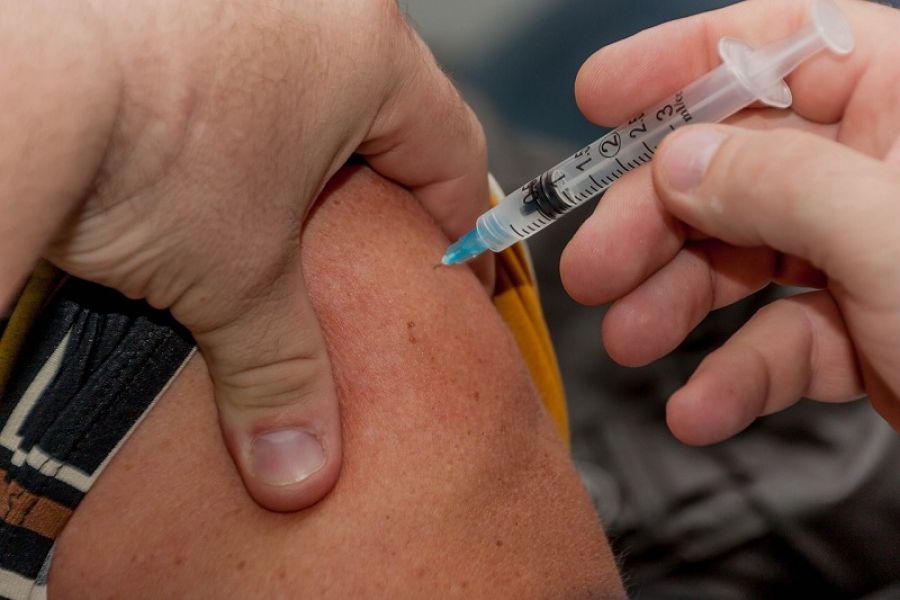 COVID-19: Πρεμιέρα με 18 εμβολιασμούς για το Novavax στο νοσοκομείο Καρδίτσας