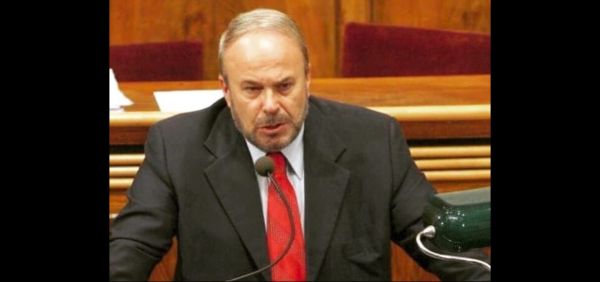 Απεβίωσε ο πρώην Πρωθυπουργός της Αλβανίας Φάτος Νάνο