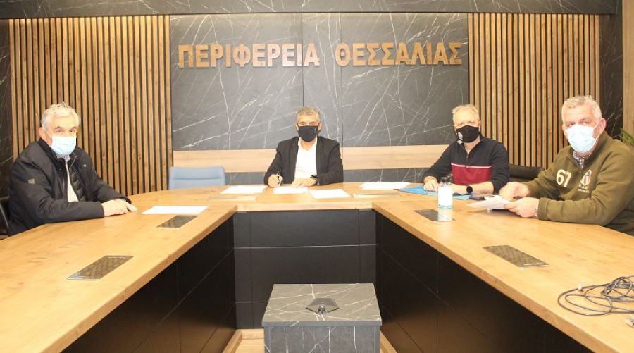 Περιφέρεια Θεσσαλίας: Σε ετοιμότητα για το χειμώνα με 189 μηχανήματα και 13.000 τόνους αλάτι