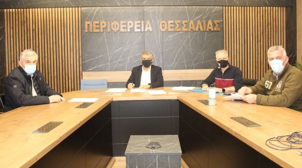 Περιφέρεια Θεσσαλίας: Σε ετοιμότητα για το χειμώνα με 189 μηχανήματα και 13.000 τόνους αλάτι