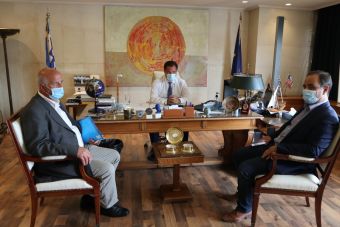 Συνάντηση Υπουργού Ανάπτυξης &amp; Επενδύσεων Aδ. Γεωργιάδη με το Δήμαρχο Καρδίτσας Β. Τσιάκο