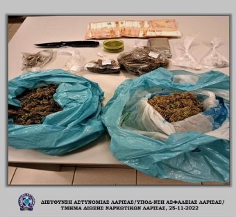 Κιλελέρ: Σύλληψη δύο γυναικών και ενός άνδρα για κατοχή ναρκωτικών και όπλου