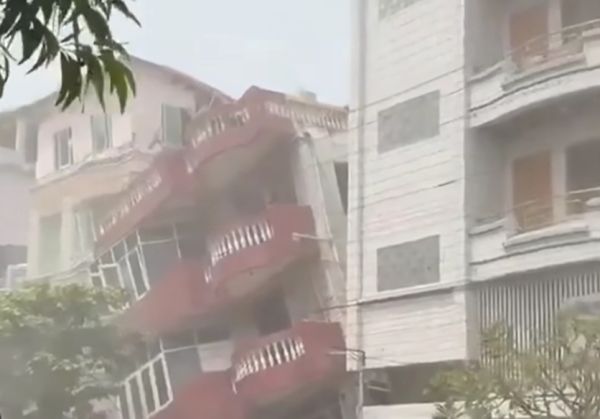 Μιανμάρ: Περισσότεροι από 1.000 οι νεκροί μετά το σεισμό των 7,7 Ρίχτερ (+Βίντεο)