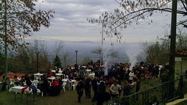 Αναβίωση εθίμου "Γουρνοχαράς" στην Πορτίτσα