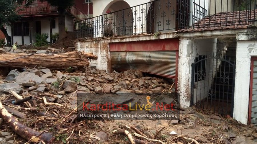 Μεγάλες καταστροφές σε Αμάραντο και Κούτσουρο που έχουν αποκλειστεί! (+Φώτο)