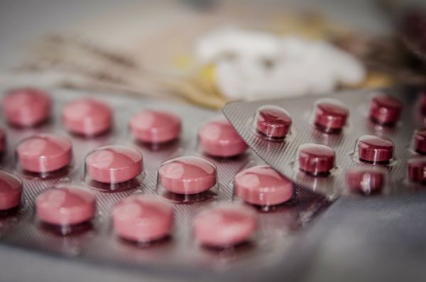 Κορονοϊός: Εγκρίθηκε για χρήση το χάπι της Pfizer στις ΗΠΑ