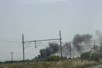 Πυρκαγιά ξέσπασε το πρωί της Πέμπτης (23/6) έξω από τη Λάρισα, κοντά στο Ελευθεραί