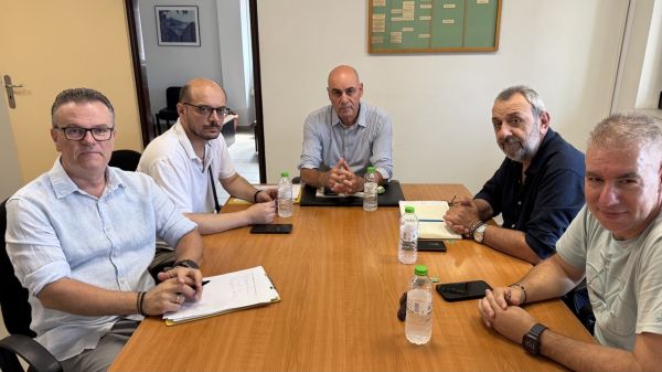 Συνάντηση της διοίκησης του Επιμελητηρίου Καρδίτσας με εκπροσώπους του ΔΕΔΔΗΕ