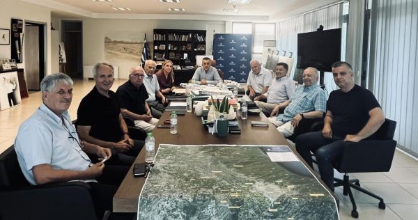 Συνάντηση του Περιφερειάρχη Θεσσαλίας, Δημ. Κουρέτα, με μέλη της Ομάδας Πρωτοβουλίας για το υδατικό πρόβλημα