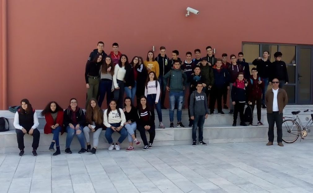 Διδακτική επίσκεψη των μαθητών της Γ' τάξης του 4ου Γυμνασίου στο Αρχαιολογικό Μουσείο Καρδίτσας