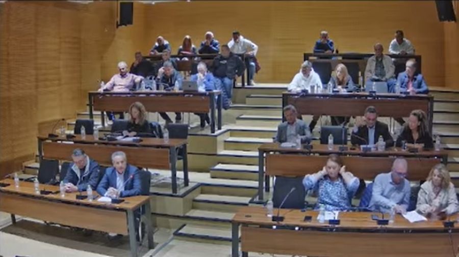 Στήριξη στους συμβασιούχους στις κοινωνικές δομές και καθαριότητας ( COVID-19) μέσω πολιτικής απόφασης του Δημοτικού Συμβουλίου Καρδίτσας