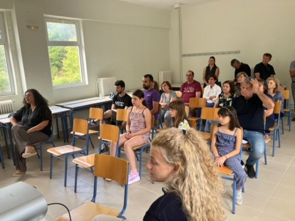 Δημ. Παπακώστας: "Μάθημα ζωής: πρώτων βοηθειών - ΚΑΡΠΑ από Δ.Σ. Συλ. Βραγκιανιτών και γιατρό Βύρωνα Γκόλια"