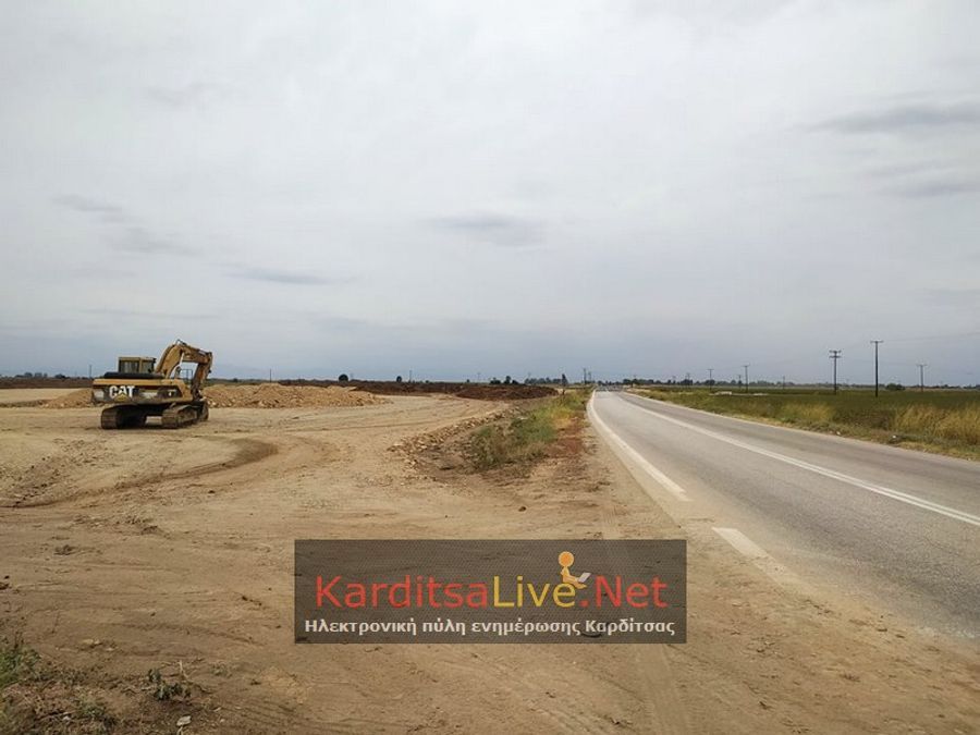 "Βαλτωμένη" εδώ και 1,5 χρόνο η παράκαμψη Συκεώνας της Ε.Ο. Λάρισας - Καρδίτσας