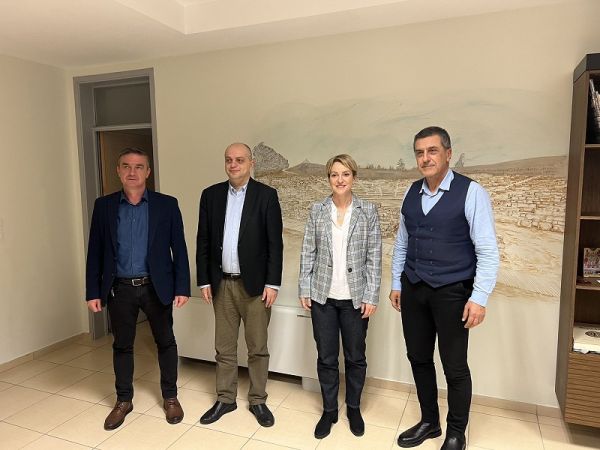 Συνάντηση Κουρέτα - Σδούκου σχετικά με την ένταξη της Περιφέρειας Θεσσαλίας στο πρόγραμμα «Απόλλων»