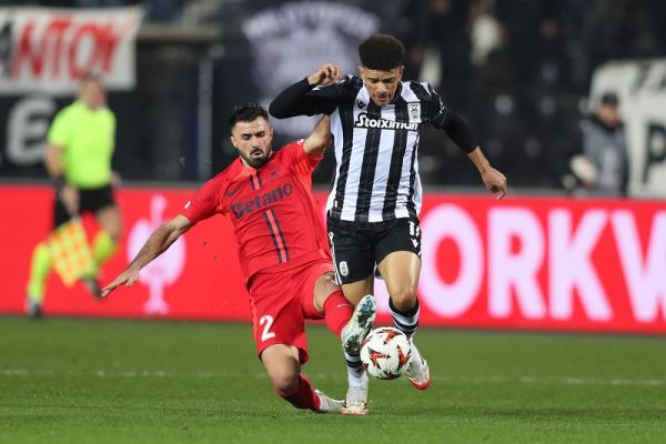Europa League: Αποβολή... φαρμάκι και ήττα για τον ΠΑΟΚ