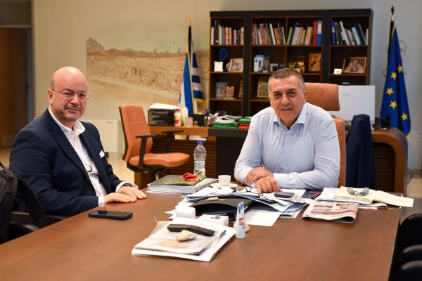 Συνάντηση του Δημ.Κουρέτα με τον Πρόεδρο της Ιατρικής Σχολής Αρ. Ζιμπή