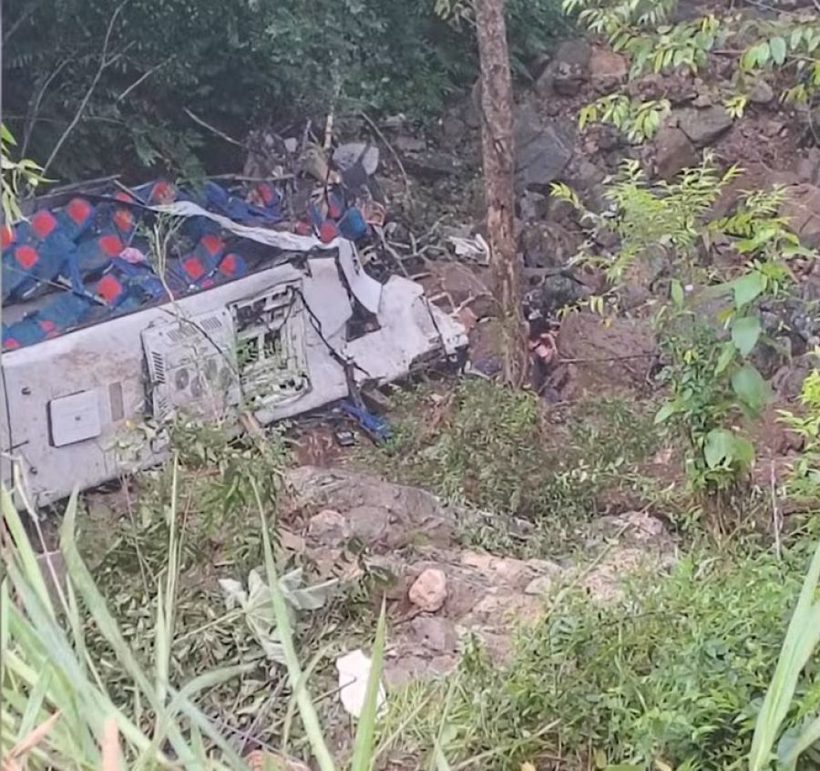 Κολομβία: 17 νεκροί -εκ των οποίων 16 μαθητές Λυκείου- μετά από πτώση λεωφορείου σε χαράδρα