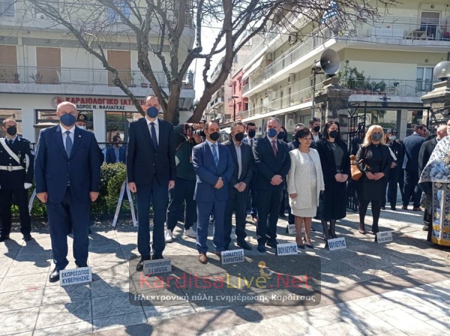 Με λαμπρότητα η επίσημη Δοξολογία στον Ιερό Μητροπολιτικό Ναό (+Φώτο +Βίντεο)