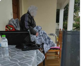 Αγία Τριάδα Καρδίτσας: Δύο άτομα ζητούν βοήθεια λόγω της πλημμύρας