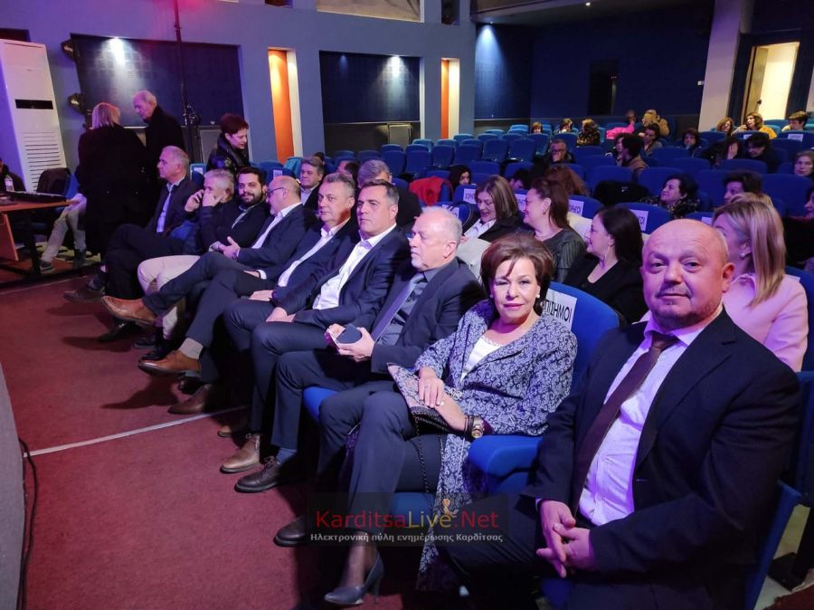 Με μαγευτική μουσική άρχισε η γιορτή του θέατρου στην Καρδίτσα (+Φωτο +Βίντεο)
