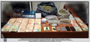 Τρίκαλα: Στα "πράσα" 21χρονος με μεγάλες ποσότητες ναρκωτικών και μετρητών!